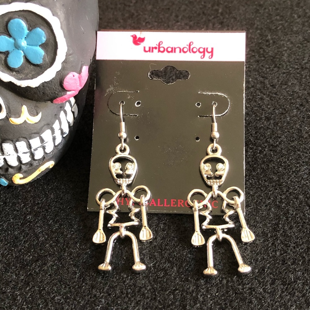 Adorable Halloween Skeleton Earrings